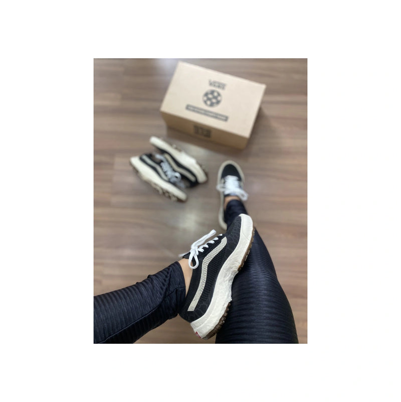 Tênis Feminino Vans UltraRange VR3